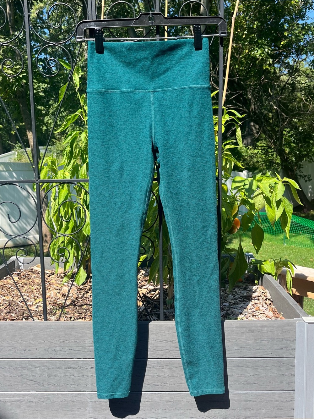 Vuori Clean Elevation 7/8 Mid Rise Leggings Moss Heather Size XS 25” Inseam